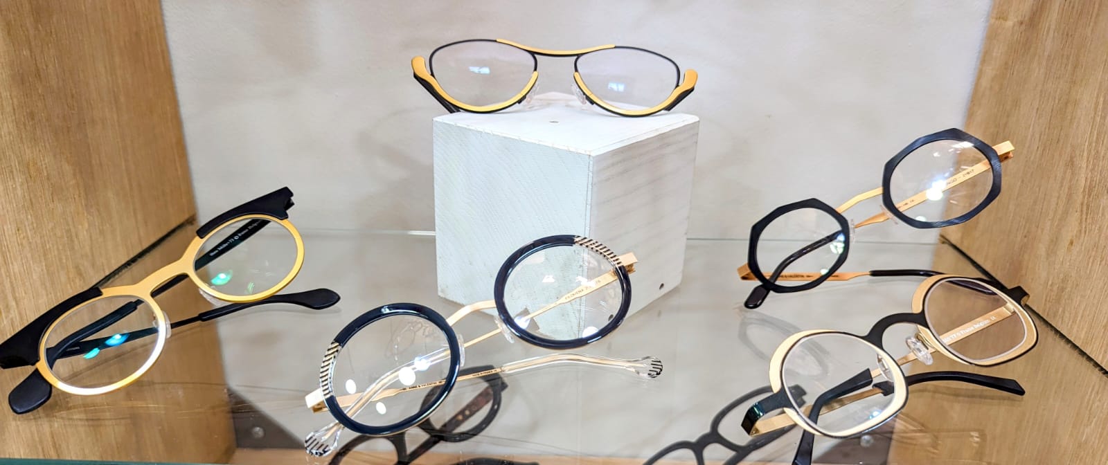 photo bloc couleur noir